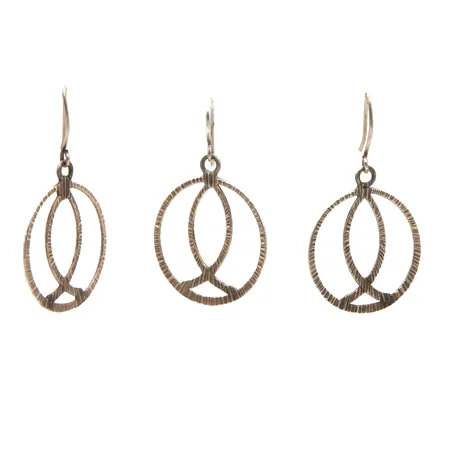 Kolme korvakorua, korkeus 39mm, 830,  Paino: 3,6 g