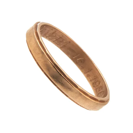 Sormus, kaiverrettu, koko 15½, 750, Paino: 1,9 g