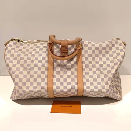 Laukku Louis Vuitton, Keepall 55 Bandouliere, N41429, Made in France,  käytöstä aiheutunutta kulumaa, MB0230, mitat 51x26x31cm,  kuitti, kantohihna, dustbag ja laatikko. kuvausta muutettu 20.2.2026 klo 11.21 Paino: 0 g