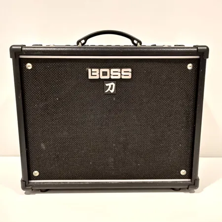 Kitaravahvistin Boss Katana 50, Nouto ainoastaan konttorilta