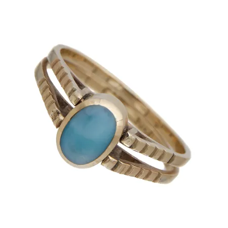 Kivisormus, koko 18¾, kivissä kulumaa, 585br, Paino: 3,7 g