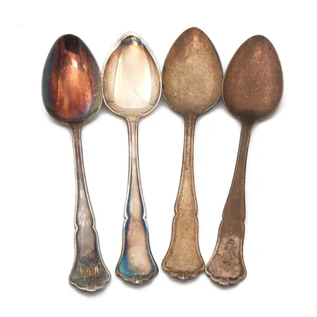 Neljä kahvilusikkaa, Chippendale, kaiverrettu, pituus 116mm, 830,  Paino: 48 g