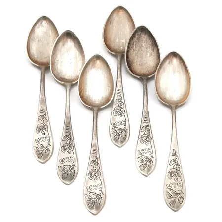 Kuusi kahvilusikkaa, Matta, kaiverrettu, pituus 124mm, 813h,  Paino: 75,6 g