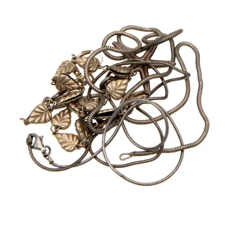 Viallisia hopeakoruja, 925, Paino: 20,6 g