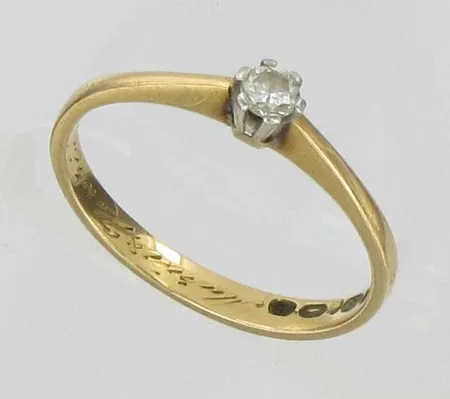 Timanttisormus 1xn.0.09ct, kaiverreettu, koko 17, 750, paino 1,8g Vikt: 1,8 g