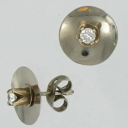Timanttikorvakorut 2xn.0,04ct, 585vk, paino 2,4g Vikt: 2,4 g