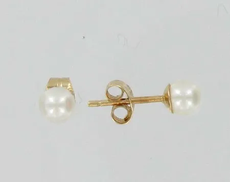 Helmikorvakorut, 585br, paino 0,6g Vikt: 0,6 g
