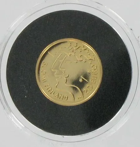 Kultaraha, Yleisurheilun MM 2005, nimellisarvo 20_,  900, paino 1,73g Vikt: 1,7 g