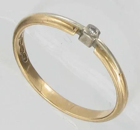 Timanttisormus 1xn.0.01ct, kaivertamaton, koko 17, 585, paino 1,6g Vikt: 1,6 g