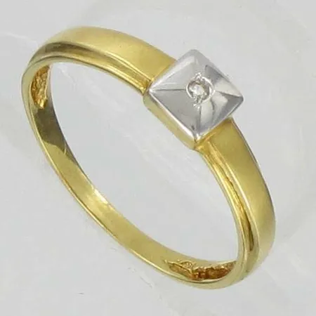 Timanttisormus 1xn.0.005ct, kaivertamaton, koko 17¾, 750, paino 1,4g Vikt: 1,4 g
