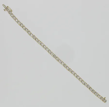 Timanttiranneketju 40xn.0.01ct, pituus 19cm, 585, paino 8,2g Vikt: 8,2 g