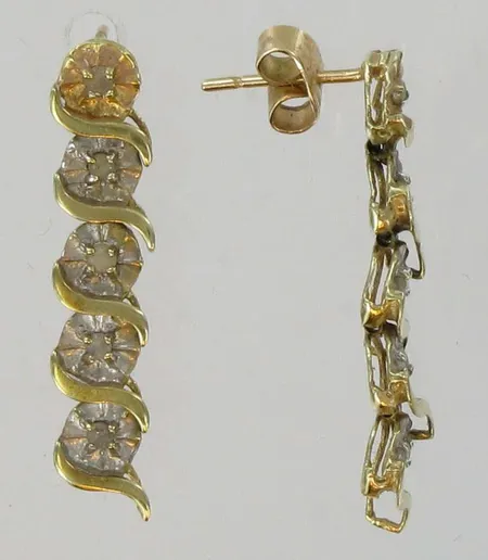 Timanttikorvakorut 10xn.0.03ct, 585, paino 3,6g Vikt: 3,6 g
