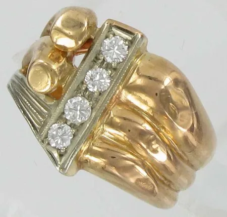 Timanttisormus 4xn.0.07ct, kaivertamaton, rungossa kolhuja,  koko 17, 750, paino 9,3g Vikt: 9,3 g