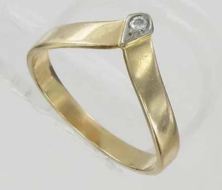 Timanttisormus, 1xn.0,03ct, kaivertamaton, koko 16½, 585, paino 1,9g Vikt: 1,9 g
