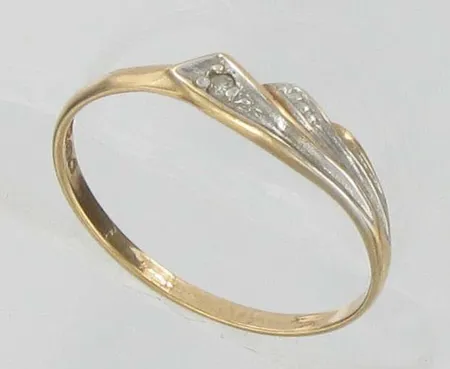 Timanttisormus, 1xn.0,005ct, kaivertamaton, koko 17, 585, paino 0,9g Vikt: 0,9 g