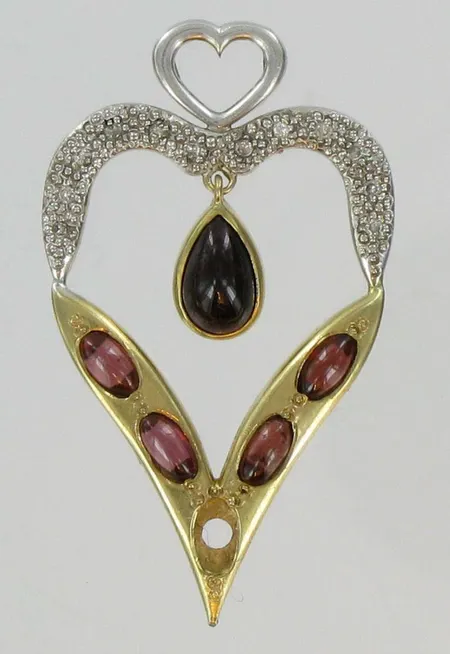 Granaattiriipus timanteilla, 12xn.0,005ct, yksi kivi puuttuu, 585br, paino 9,9g Vikt: 9,9 g