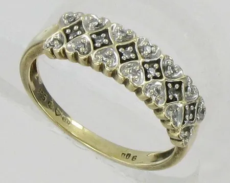 Timanttisormus, 20xn.0,005ct, kaivertamaton, koko 17¼, 585, paino 2,9g Vikt: 2,9 g