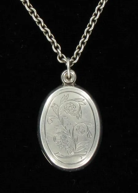 Medaljonki Lapista, Kalevala Koru, 925, paino 20,8g Vikt: 20,8 g