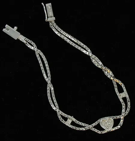 Kivirannekoru, pituus 18,5cm, 925br, paino 8,8g Vikt: 8,8 g