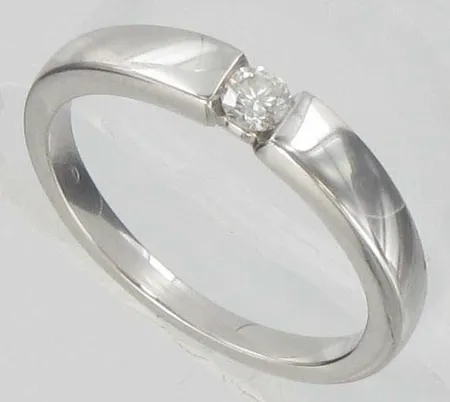 Timanttisormus 1xn.0.10ct, kaivertamaton, koko 17½, 585vk, paino 2,9g Vikt: 2,9 g