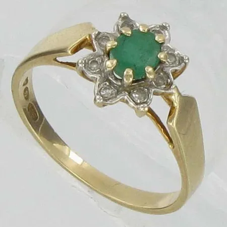 Smaragdisormus timanteilla 8xn.0.005ct, kaivertamaton, koko 16, 585br, paino 2,0g Vikt: 2   g