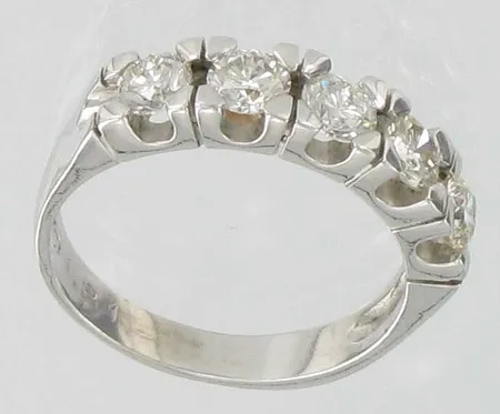 Timanttisormus, 5xn.0,22-0,23ct, kaivertamaton, koko 17¼, 585vk, paino 4,0g Vikt: 4   g