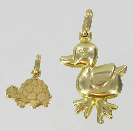 2 Riipusta, kaivertamattomia, 585, paino 1,9g Vikt: 1,9 g