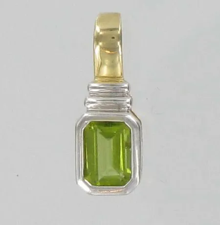 kiviriipus, korkeus 1,8cm, 585br, paino 1,1g Vikt: 1,1 g