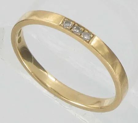 Timanttisormus 3xn.0.01ct, kaivertamaton, koko 17¼, 750, paino 2,1g Vikt: 2,1 g