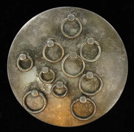 Rintaneula, kaivertamaton, 916, paino 32,9g, Kaunis Koru, v.1964, tekijänleima HK Vikt: 32,9 g