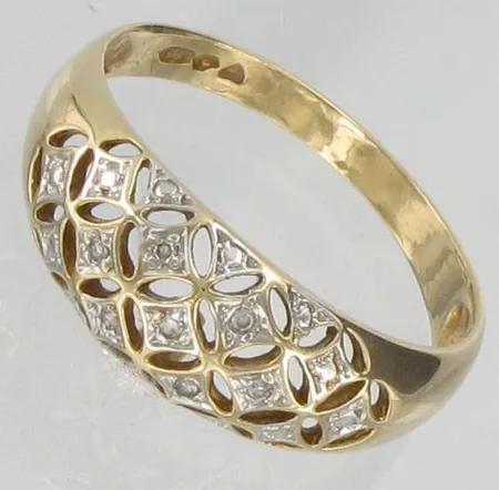 Timanttisormus 7xn.0.005ct, kaivertamaton, koko 18½, 585, paino 2,6g Vikt: 2,6 g