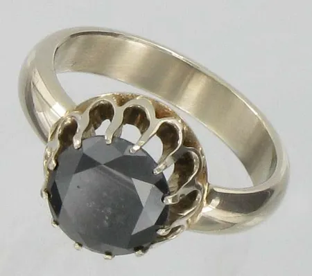 Timanttisormus 1xn.3.2ct, kaivertamaton, koko 18, 585vk, paino 5,6g Vikt: 5,6 g