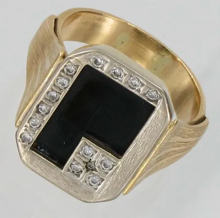 Onyxsormus timanteilla 14xn.0.01ct, kaivertamaton, koko 22½, 750br, paino 22,0g Vikt: 22   g