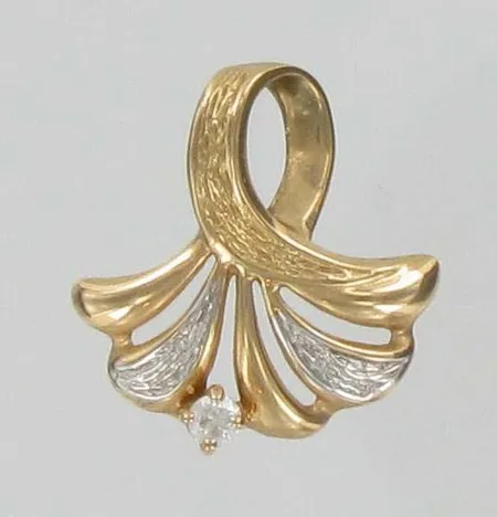 Kiviriipus, korkeus 2,0cm, 585br, paino 1,0g Vikt: 1   g