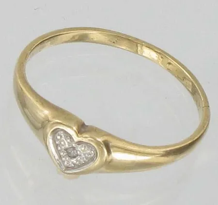 Timanttisormus 1xn.0.005ct, kaivertamaton, koko 16¾, 585, paino 1,4g Vikt: 1,4 g
