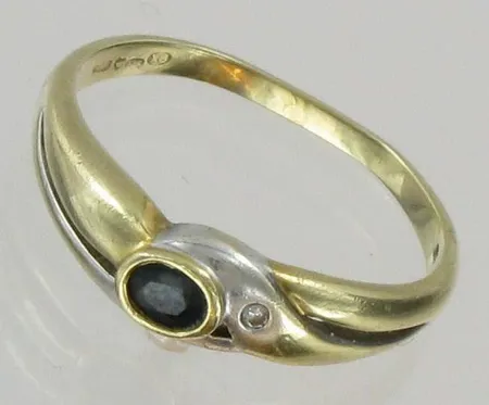 Sinisafiirisormus timantilla 1xn.0.01ct, viallinen, koko 19, 585br, paino 2,7g Vikt: 2,7 g