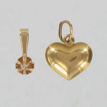 Kaksi riipusta, pituus 1,0cm ja 1,0cm, 585br, paino 0,5g Vikt: 0,5 g