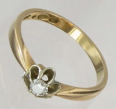 Timanttisormus 1xn.0.11ct, kaivertamaton, koko 16¾, 750, paino 2,5g Vikt: 2,5 g