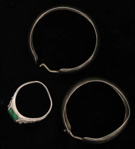Romuhopeaa, 835br, paino 8,4g Vikt: 8,4 g