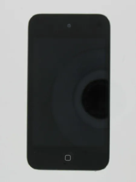 I Pod touch 8gb, virtajohto ja kuulokkeet