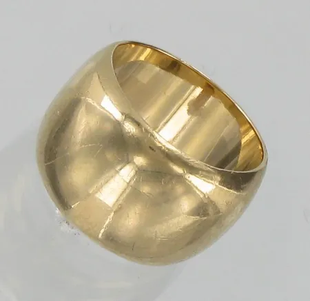 Sileä sormus, kaivertamaton, koko 15½, 585, paino 12,0g Vikt: 12   g