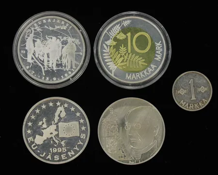 Kaksi mitalia, Suomi taisteli, Kaksi rahareplikaa Suomi, Yksi juhlaraha, 20 Ecu 1995 Johan Ludvig Runeberg