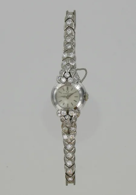 Naisten Kultarannekello Eterna Matic timanteilla automatic, 24xn.0,05ct, 10xn.0,02-0,03ct, kaivertamaton, 750vk, paino 30,6g Vikt: 30,5 g