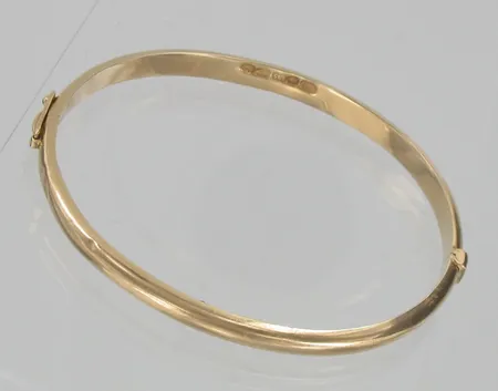 Rannerengas vaurioitunu, halkaisia 64mm, 585br, paino 7,5g Vikt: 7,5 g