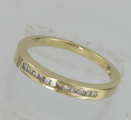 Timanttisormus 12xn.0.02ct, selviä käytön jälkiä, koko 19, 585, paino 3,1g Vikt: 3,1 g