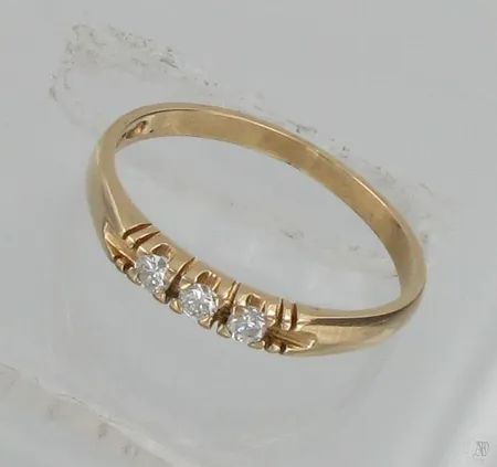 Timanttisormus 3xn.0.03ct, koko 17¼, 585, paino 1,6g Vikt: 1,6 g