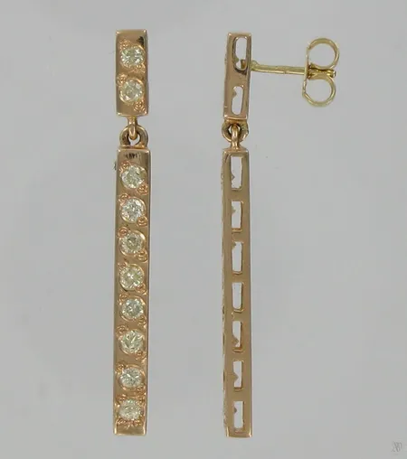 Timanttikorvakorut 20xn.0.05ct, korkeus 40mm, 585, paino 4,4g Vikt: 4,4 g