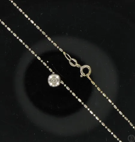 Kaulaketju timanttiriipuksella 1xn.0.10ct valkokulta, pituus 42cm, 750, paino 2,7g Vikt: 2,7 g