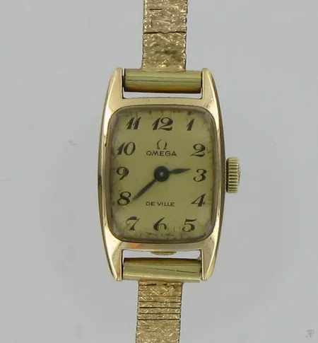 Naisten kultarannekello Omega De Ville, 585br, paino 17,9g Vikt: 17,9 g