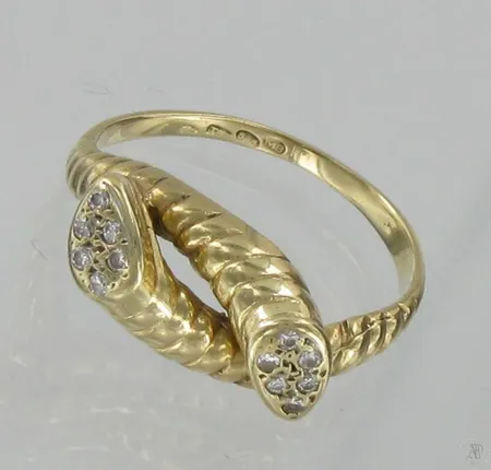 Timanttisormus 12xn0.005ct, käytön jälkiä, koko 17, 585, paino 3,0g Vikt: 3   g